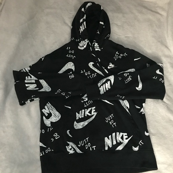 Nike sweatshirt